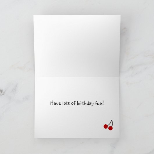 Carte Labrador jaune vous observant anniversaire (Intérieur)