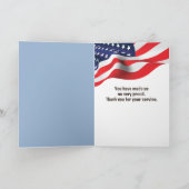 Carte L'aigle à tête blanche vole avec un drapeau pour l (Intérieur)