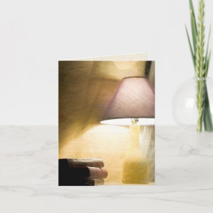 Carte lampe brillante avec vieux livres impressionnonism