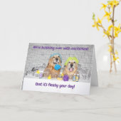 Carte Le jour de mère de bain moussant de golden (Fleur jaune)