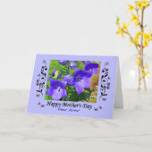 Carte Le jour de mère, pour la tante, fleurs pourpres, (Fleur jaune)