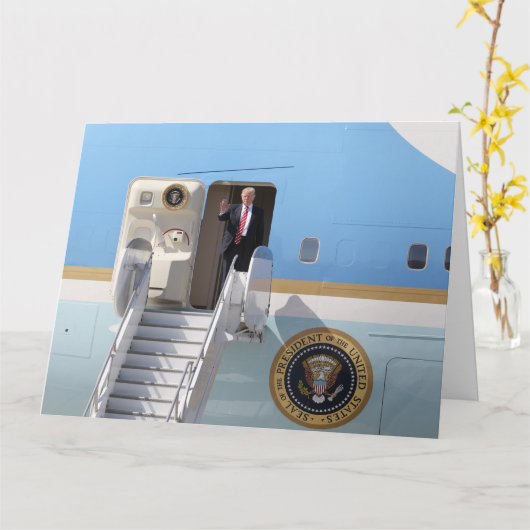 Carte Le Président Trump quitte l'armée de l'air un (Fleur jaune)
