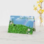 Carte Leprechauns d'anniversaire irlandais en Shamrock (Fleur jaune)
