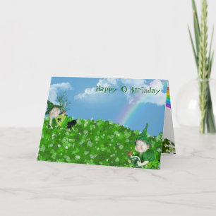 Carte Leprechauns d'anniversaire irlandais en Shamrock