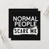 Carte Les gens ordinaires me font peur (Devant/Arrière en situation)