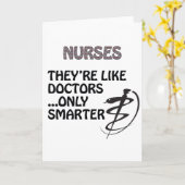 CARTE LES INFIRMIÈRES SONT PLUS FUTÉES QUE DES MÉDECINS (Fleur jaune)