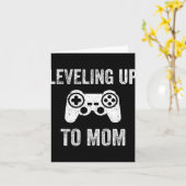 Carte Leveling Up To Mom Shirt For Expecting Mother (Fleur jaune)
