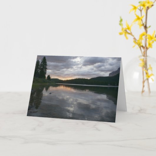 Carte Lever du soleil au lac Swiftcurrent II (Fleur jaune)