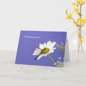 Carte libellule sur la marguerite blanche (Fleur jaune)
