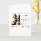 Carte Ma fille porte des bottes de combat (Fleur jaune)