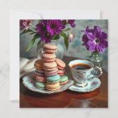 Carte Macaron, café et vase de fleurs violettes (Devant)