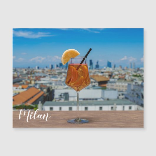 Carte Magnétique Cocktail Spritz sur une table avec vue sur Milan (Devant)