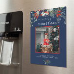 Carte Magnétique Joyeux Noël Photo Marine Joyeux Noël<br><div class="desc">Vous adorerez ces belles cartes de Noël ! Elles sont décorées d'aquarelles botaniques avec du mistletoe, des branches de pins, des baies et de l'haleine pour bébés. En haut, il dit joyeux Noël et juste en dessous vous pouvez ajouter une image. Le bas de la carte a une place pour...</div>