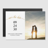 Carte Magnétique Mariage de script Gold moderne Enregistrer la date (Devant / Derrière)