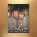 Carte Magnétique merci, golden calligraphy mariage<br><div class="desc">élégant luxe merci,  or calligraphie mariage de photo évanoui aimant</div>