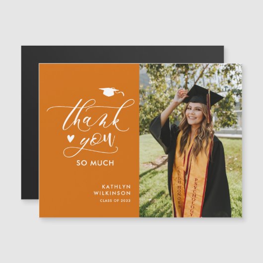 Carte Magnétique Orange Élégant Script Simple Merci de graduation (Devant / Derrière)