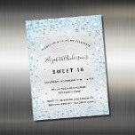 Carte Magnétique Sweet 16 parties scintillant bleu argent aimant in<br><div class="desc">Pour un élégant Sweet 16,  16e anniversaire. Un arrière - plan métallique à l'aspect faux argenté. Décoré avec de la poussière de parties scintillant en faux bleu. Personnalisez et ajoutez un nom,  un âge et des détails de la fête. Le nom est écrit avec un script de style manuscrit</div>