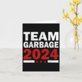 Carte Mega Garbage Fière de Trump (Fleur jaune)