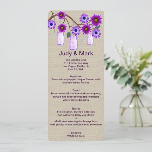 Carte menu Burlap Rustique Purple Mason Jars (Debout devant)