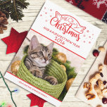 Carte Meowy Christmas and a purrfect new year photo card<br><div class="desc">Ajoutez une touche amusante à vos salutations de vacances avec cette carte de voeux adorable et personnalisable. La légende indique "Noël de la bière et une nouvelle année parfaite" dans un lettrage moderne rouge festif orné de belles oreilles de chats et de flocons de neige sur un arrière - plan...</div>