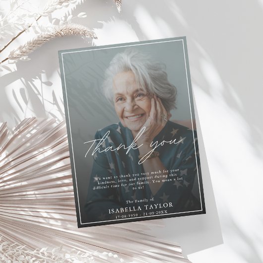 Carte Merci photo du mémorial funéraire moderne