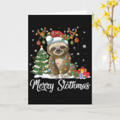 Carte Merry Slothmas Funny Sloth Christmas Tree Lights X (Fleur jaune)
