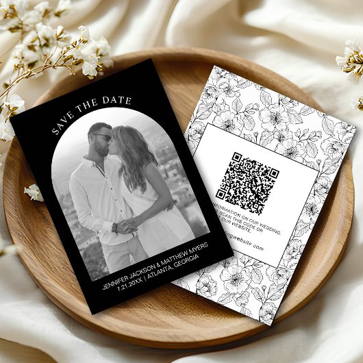 Carte Minimalist Black and White Floral Photo Arch 