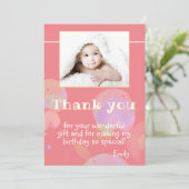 Carte moderne de remerciement d'anniversaire avec  (Debout devant)