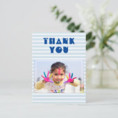 Carte moderne de remerciement pour anniversaire av (Debout devant)