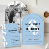 Carte moderne Sky Blue Ampersand Arch Wedding RSVP