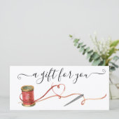 Carte Modification de certificat cadeau Couture Couturiè (Debout devant)