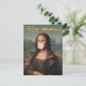 Carte Mona Lisa soufflant du chewing-gum rose bulles (Debout devant)