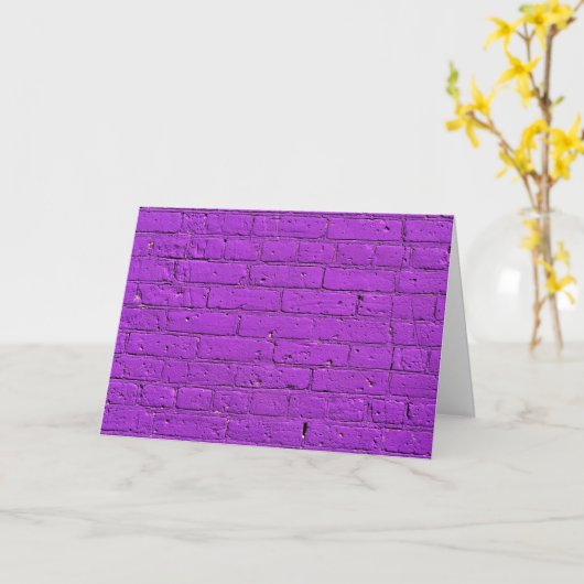 Carte Mur en brique violet peint (Fleur jaune)