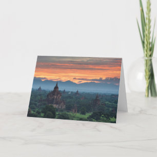 Carte Myanmar, lever de soleil à Bagan