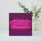 Carte Natalie Sweetie conception violet profond (Debout devant)