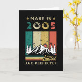 Carte Né En 2005 Anniversaire (Fleur jaune)