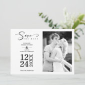 Carte Nice Modern Romantic Wedding Couple Photo (Debout devant)