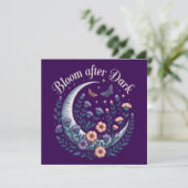 Carte Night Garden Faux Embroidered Moon with Moths (Debout devant)