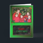 Carte Noël Chalkboard<br><div class="desc">Ajoutez votre photo à une carte de Noël en tableau noir. Avec un joli verset intérieur, c'est la carte parfaite à envoyer à votre famille.</div>