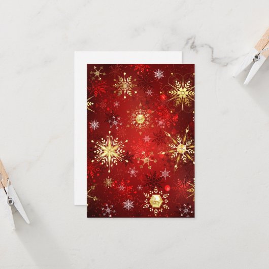 Carte Noël Golden Snowflakes sur Arrière - plan rouge (Devant/Arrière en situation)