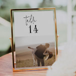 Carte Noir moderne blanc 5x7" Numéros de tableau photo<br><div class="desc">Ces numéros de table photo de 5 x 7 pouces, en noir et blanc, chic et moderne, sont parfaits pour un mariage simple. Le design boho minimaliste présente une typographie bohème rustique unique et élégante dans un noir et blanc épuré minimal. La carte s'imprime à l'avant et à l'arrière (double...</div>