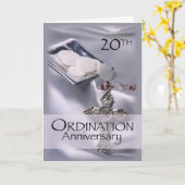 Carte Nom personnalisé 20e anniversaire d'ordination (Fleur jaune)