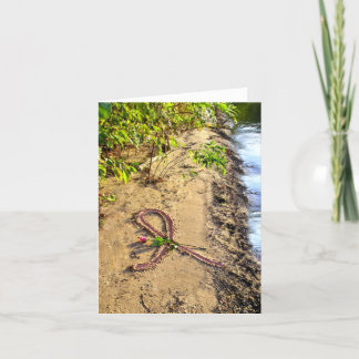 Carte Nota sur le cancer du sein ruban rose-carte dans l