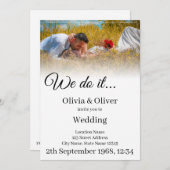 Carte Nous le faisons - Embrasser un couple sur un pré (Devant / Derrière)