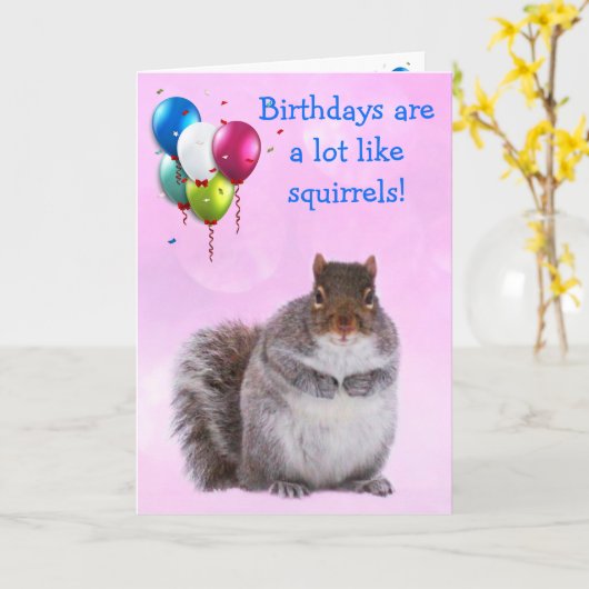 Carte Nutty Squirrel Joie Anniversaire (Fleur jaune)