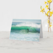 Carte Océan de surfer surfant des vacances tropicales (Fleur jaune)