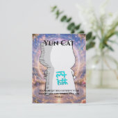 Carte Omamori Card #010 – Yun Cat | Expression • Creativ (Debout devant)
