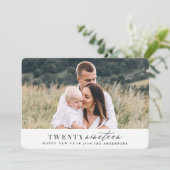 carte or spotty new years. (Debout devant)