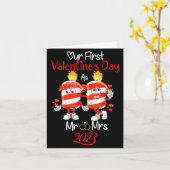 Carte Our First Valentines Day As Mr And Mrs Engaged Cou (Fleur jaune)