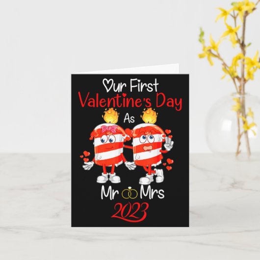 Carte Our First Valentines Day As Mr And Mrs Engaged Cou (Fleur jaune)